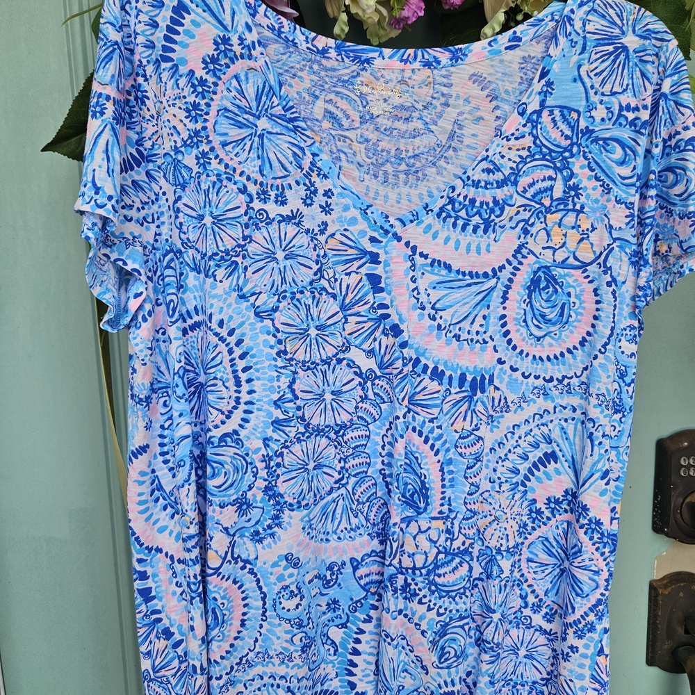 Lilly Pulitzer Blue and White Short Sleeve Relaxed Blouse
